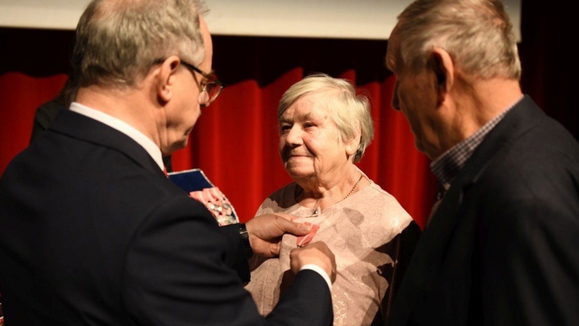 Uhonorowanie par z wieloletnim stażem małżeńskim w Suwałkach