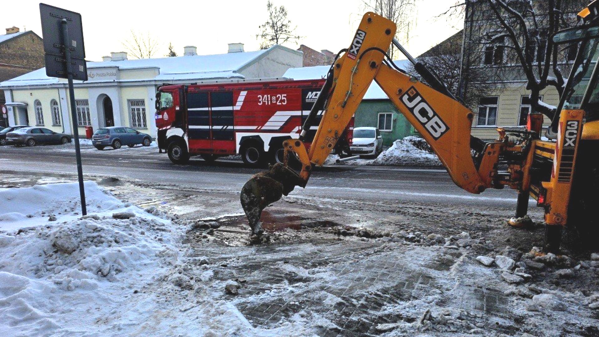 Ekstremalne temperatury w Suwałkach. Jak funkcjonują służby, szkoły i komunikacja