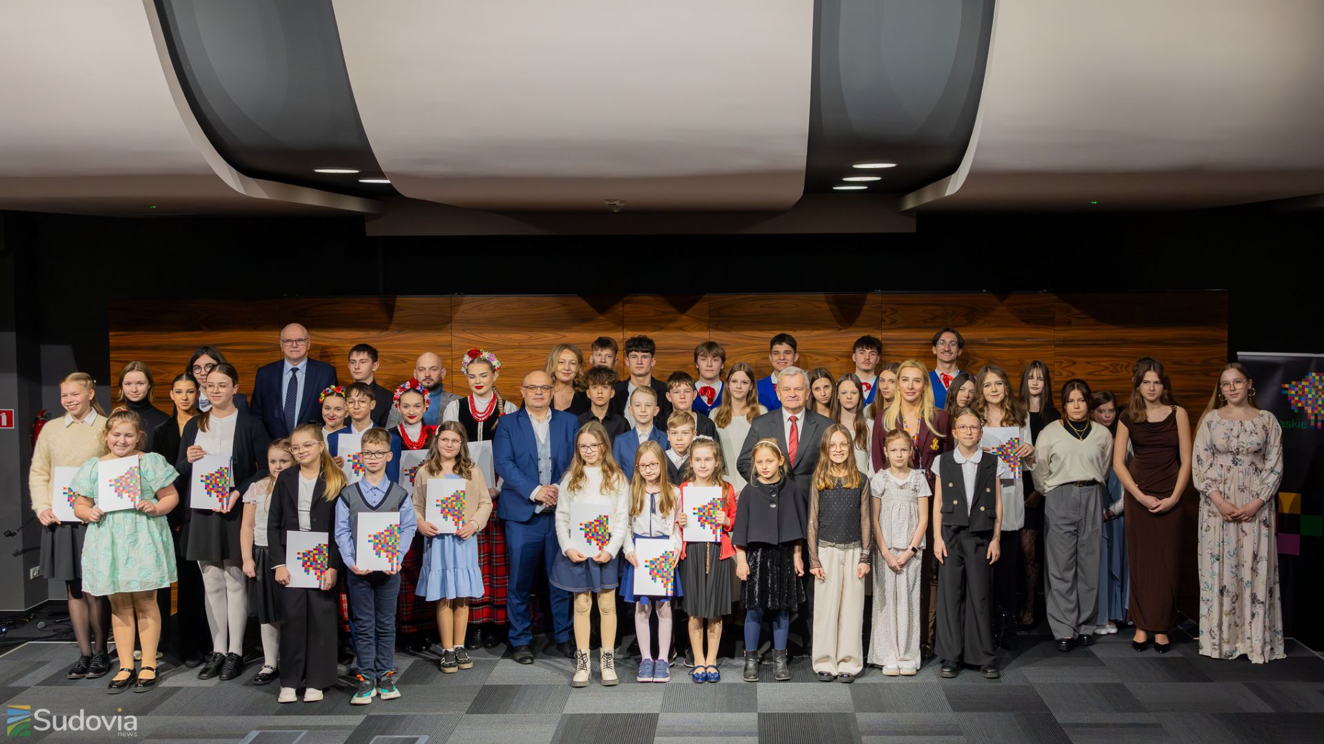 Gala wręczenia stypendiów artystycznych w Suwałkach Gala wręczenia stypendiów artystycznych w Suwałkach