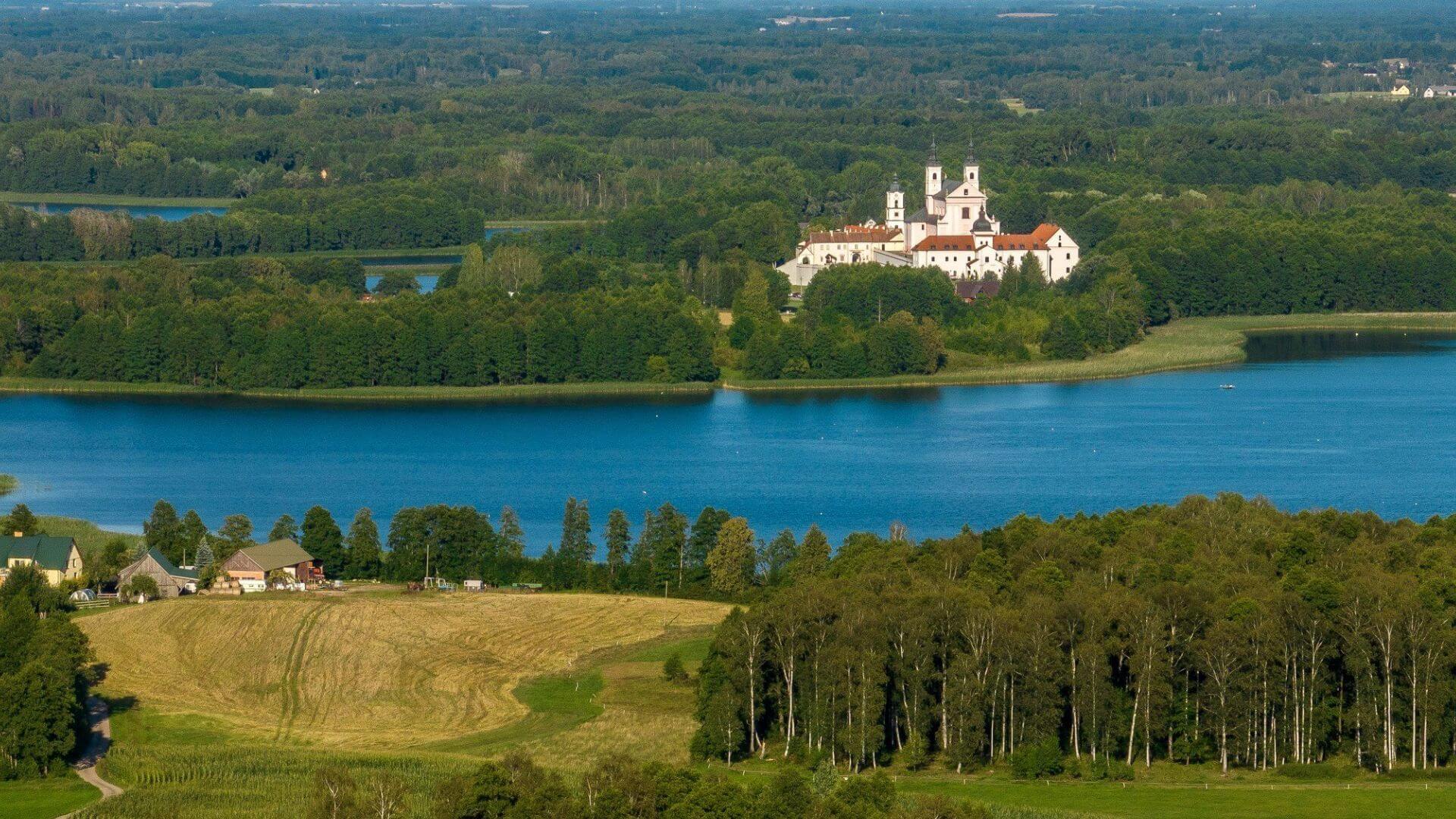 Majówka 2026 w Wigierskim Parku Narodowym - atrakcje i aktywny wypoczynek